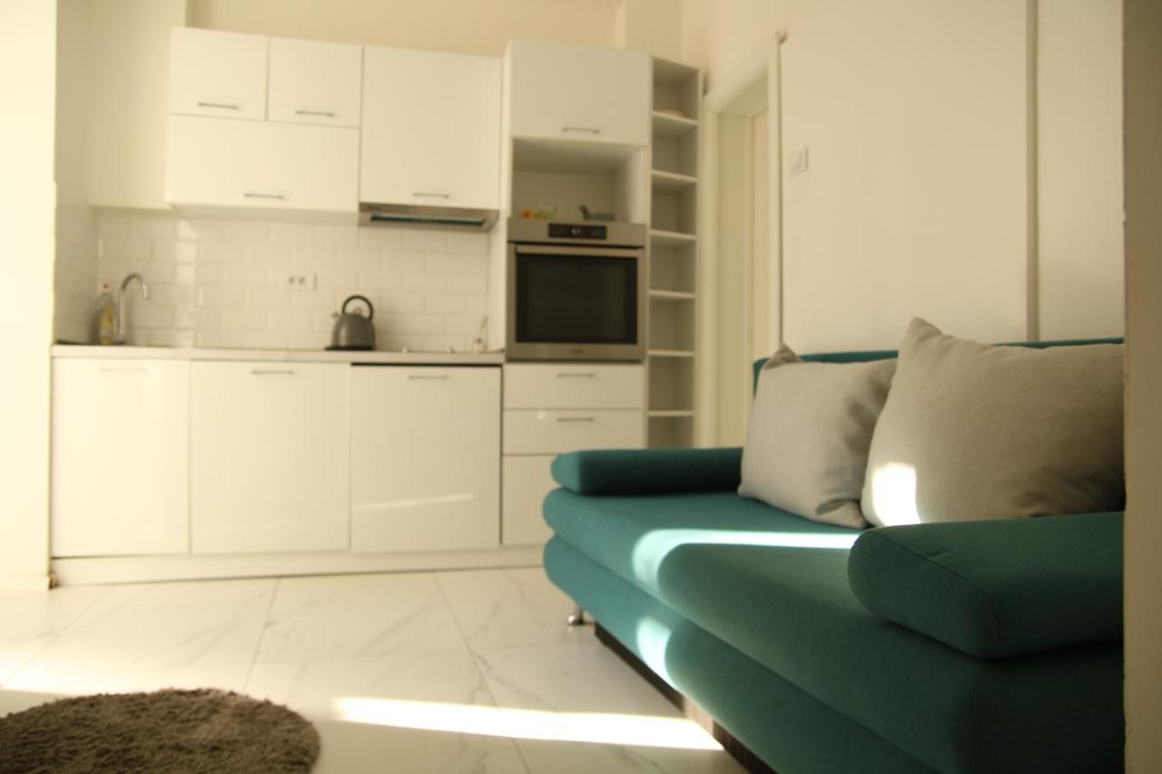 Natalie's Royal M Apartment *